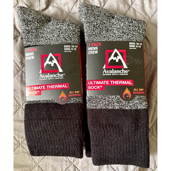 Avalanche Outdoor Supply Company Other - Avalanche Mens Ultimate Thermal Crew Socks 2 Pack Gray Black Shoe Size 8-12 NEW